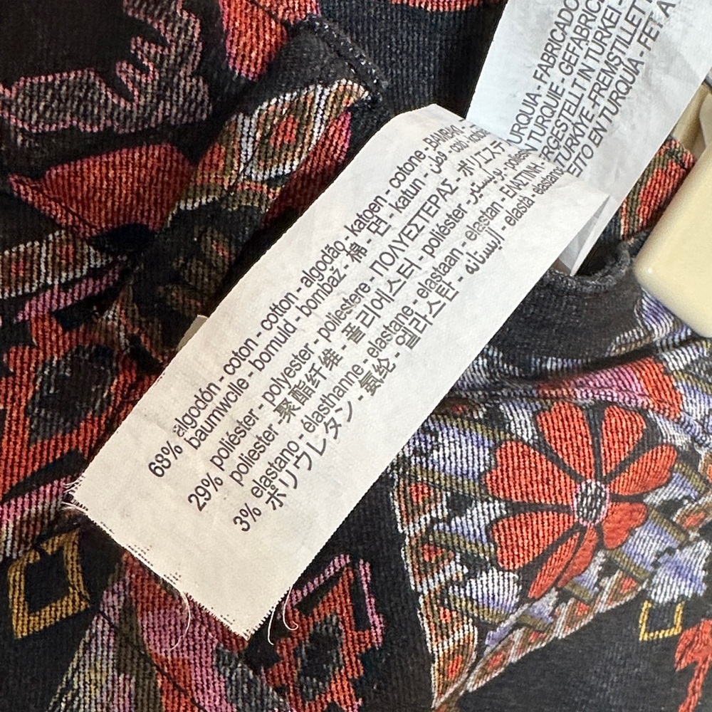 Zara Black and Multicolor Geometric Straight Leg Pants - Picture 12 of 12
